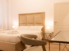The Best Rent - Elegant five-bedrooms apartment near Colosseo